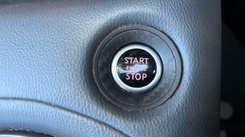 Nissan Juke 1.0 DiG-T 114 N-Connecta 5dr Petrol Hatchback